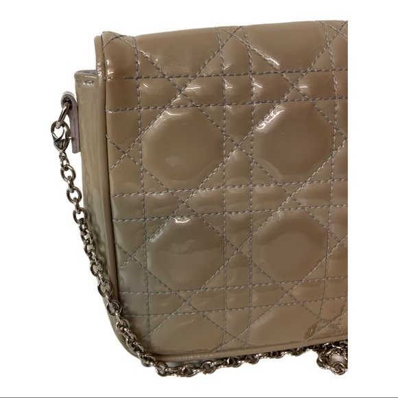 Dior Cannage Patent Wallet On Chain - Picture 6 of 11